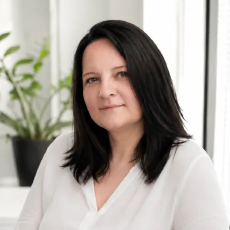 Karla Root (avatar)